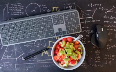 The Truth About Intuitive Eating in the Real World (and Why a Little Planning Doesn’t Hurt)