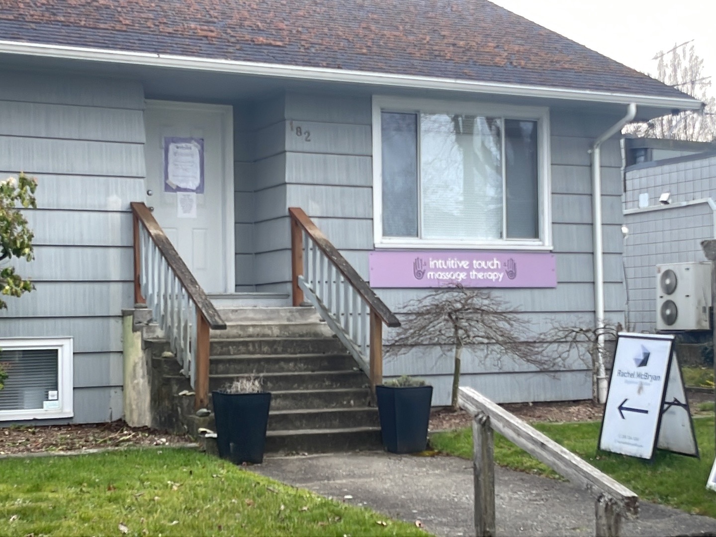 Parksville Nutritionist home office and dietitian clinic at Intuitive Touch Massage Therapiy